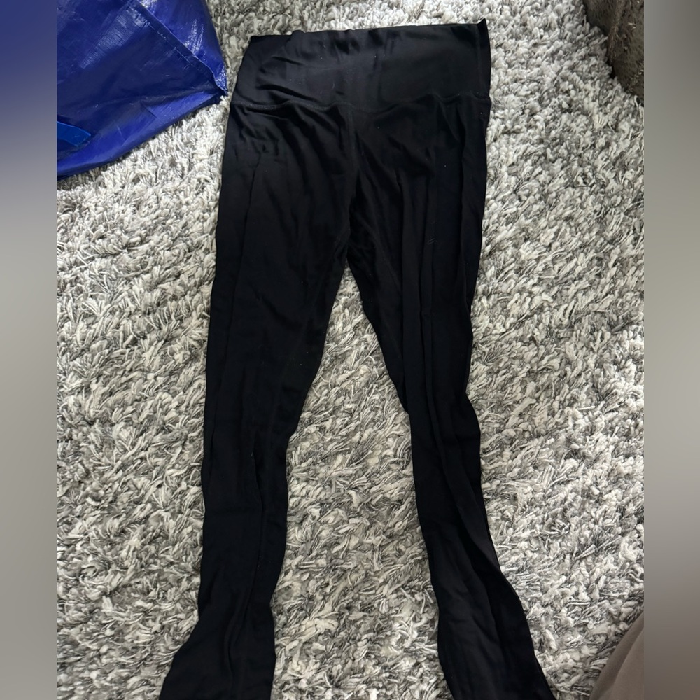 Black leggings